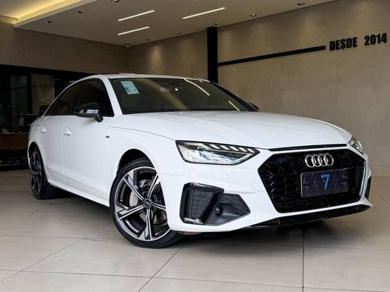 AUDI A4 2.0 TFSI MHEV S LINE S TRONIC AUDI A4 2.0 TFSI MHEV S LINE S TRONIC
